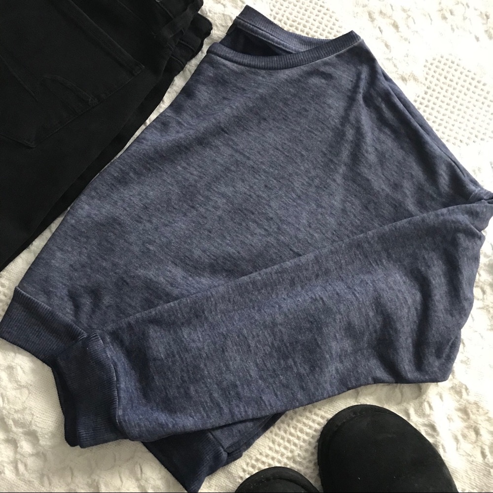 ❗️SOLD❗️NWOT Forever 21 Boxy Longsleeve Sweater